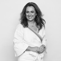 Stella Petrou Concha